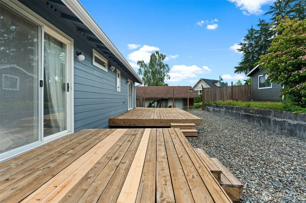 3326 Ross Avenue Gig Harbor WA 98332