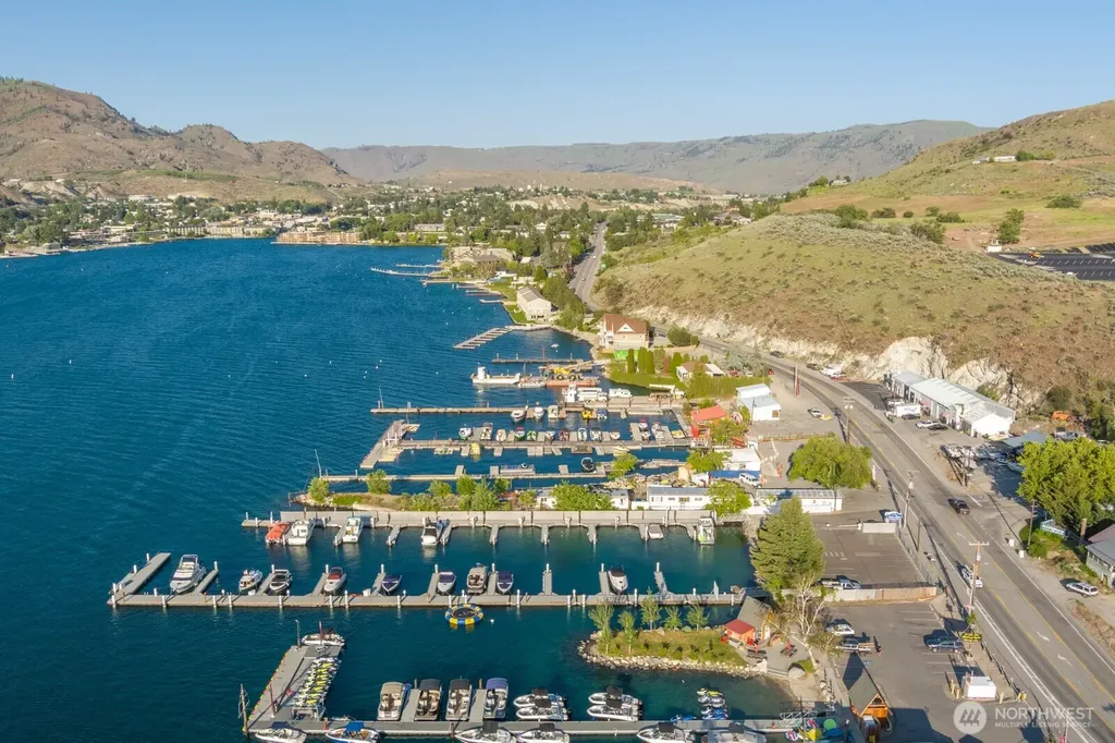 1217 W Woodin Avenue Chelan WA 98816