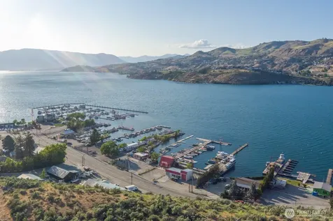 1217 W Woodin Avenue Chelan WA 98816