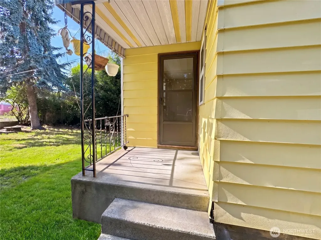 4840 J Street S Tacoma WA 98408