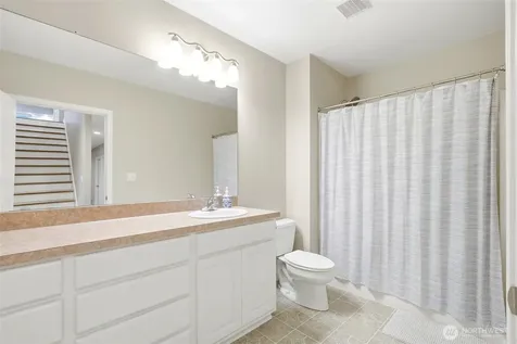 11504 76th Avenue NW Tulalip WA 98271