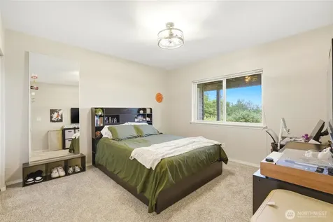 11504 76th Avenue NW Tulalip WA 98271