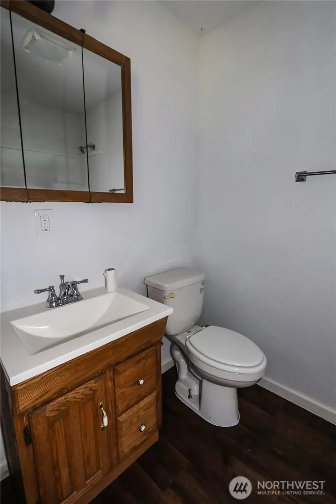 408 F Street Cosmopolis WA 98537