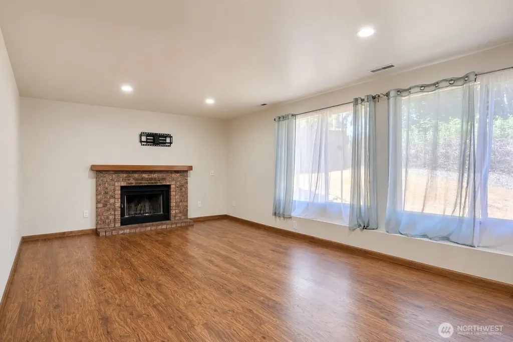 31447 117th Place SE Auburn WA 98092