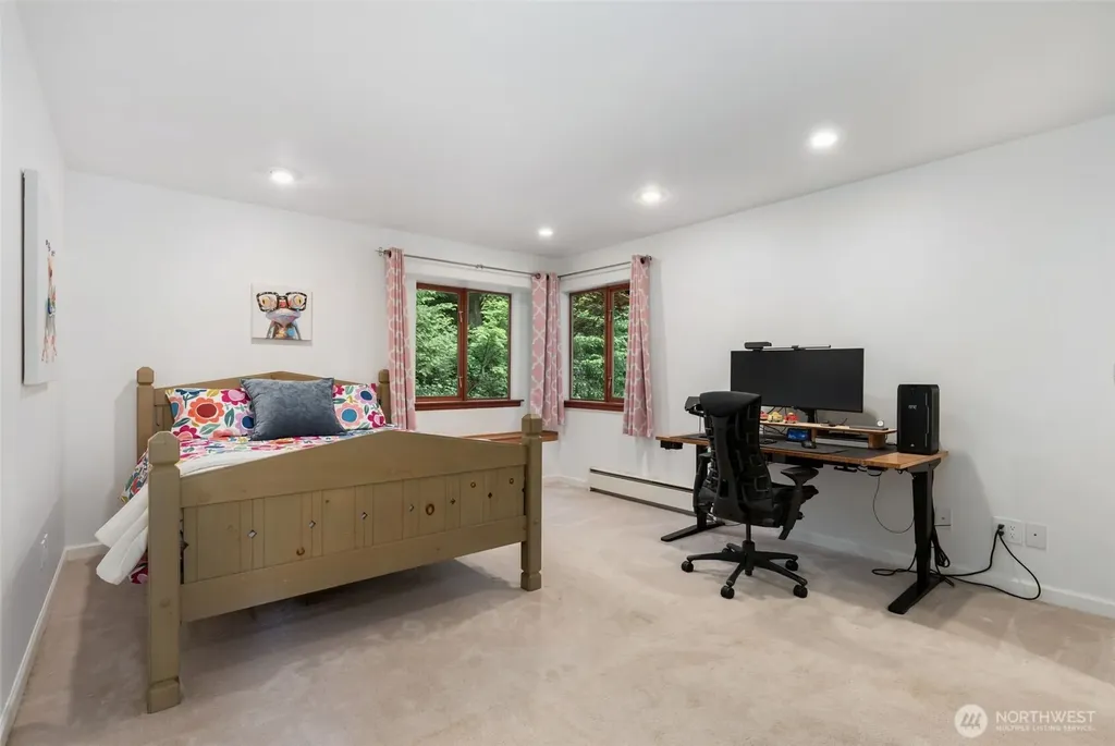 25119 NE 18th Street Sammamish WA 98074