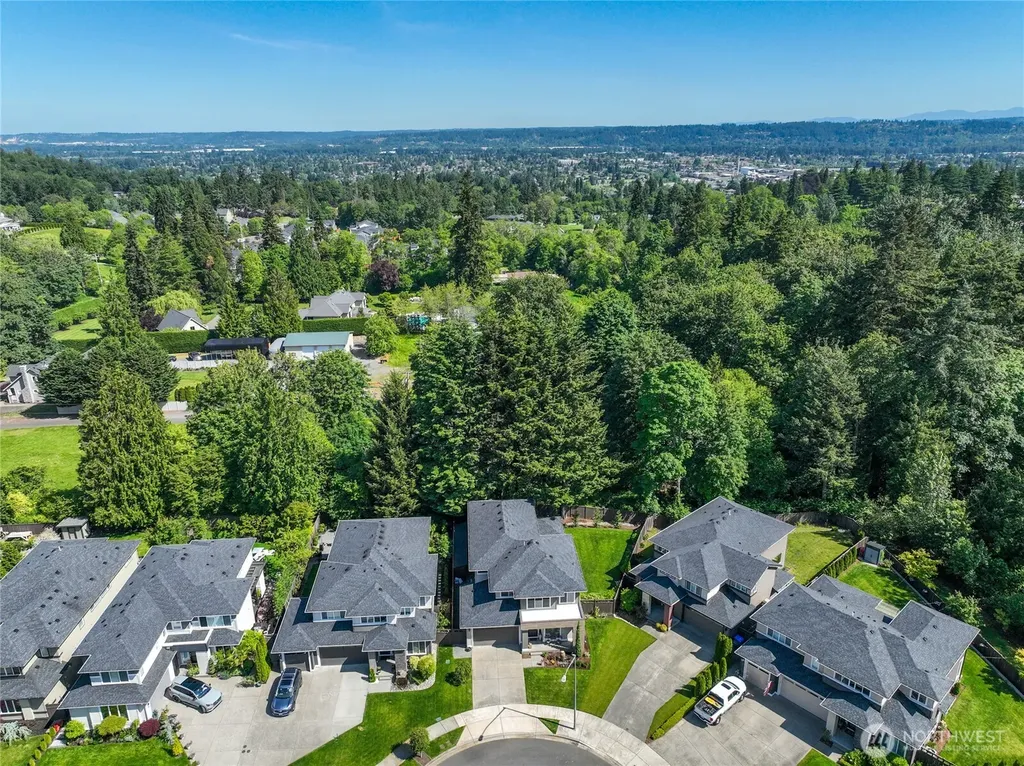 1117 28th Avenue Ct SW Puyallup WA 98373