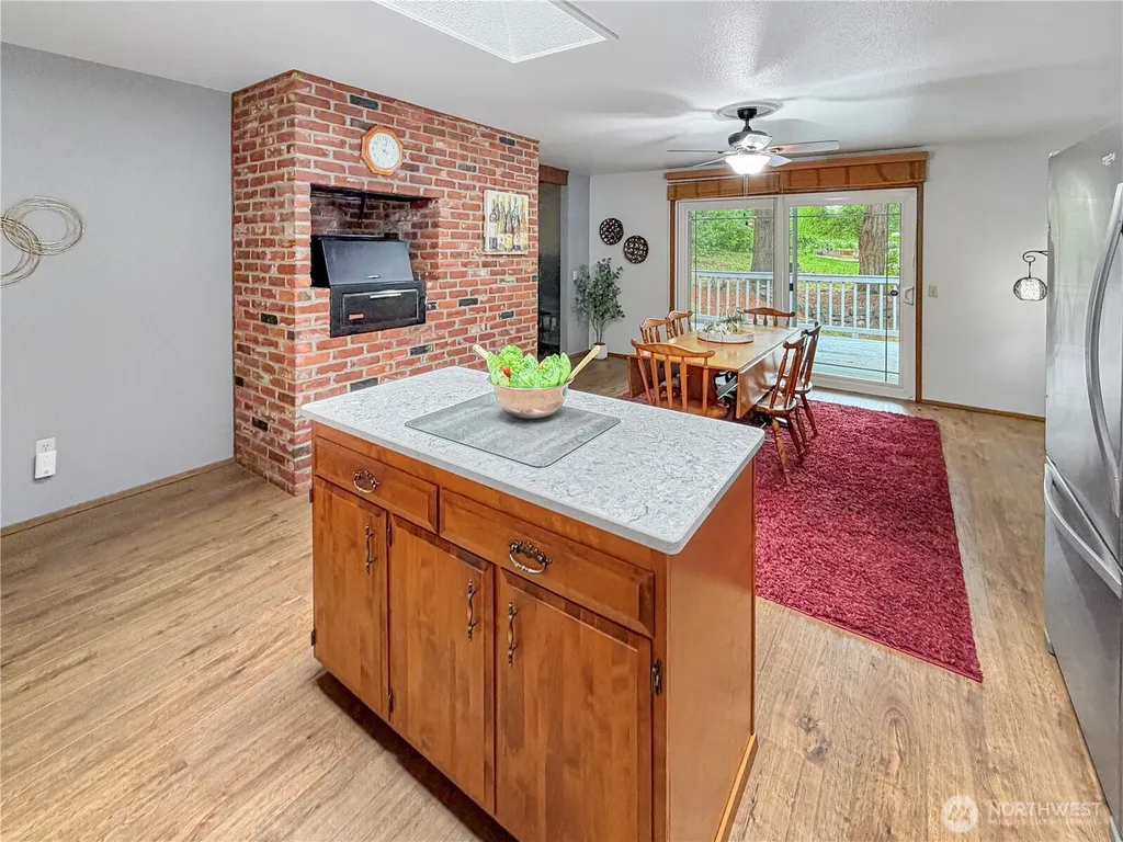 3815 Hillview Court NW Olympia WA 98502