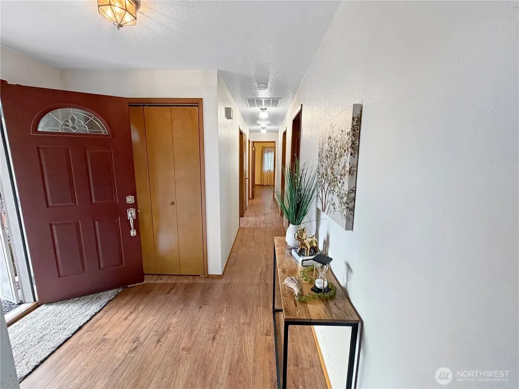 3815 Hillview Court NW Olympia WA 98502