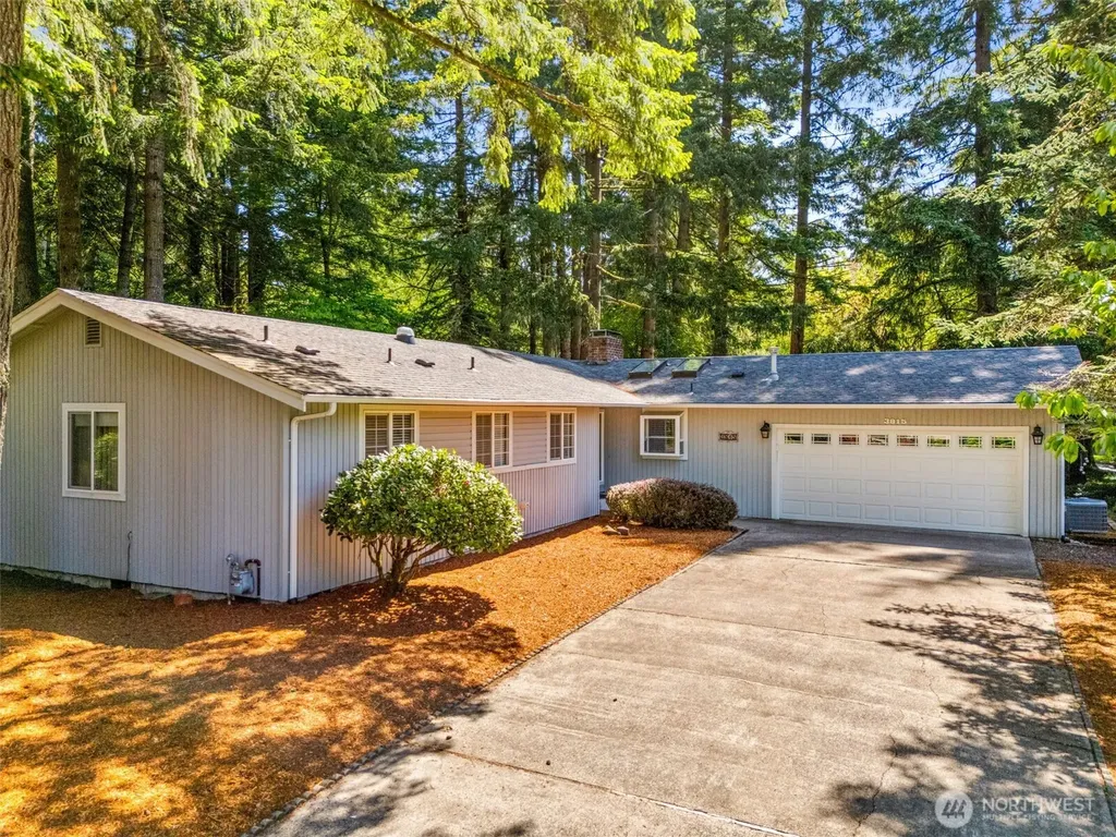 3815 Hillview Court NW Olympia WA 98502