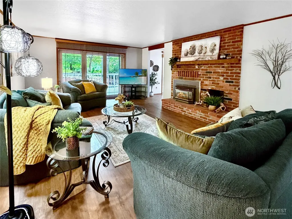 3815 Hillview Court NW Olympia WA 98502