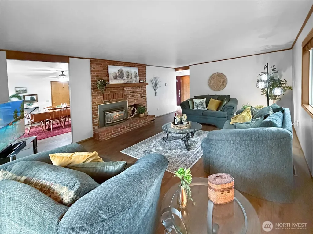 3815 Hillview Court NW Olympia WA 98502