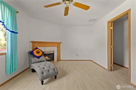 1235 29th Avenue Ct SW Puyallup WA 98373