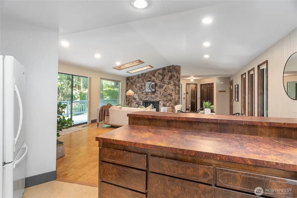 13 N Summit Drive Bellingham WA 98229