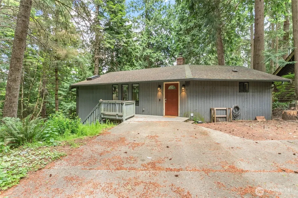 13 N Summit Drive Bellingham WA 98229