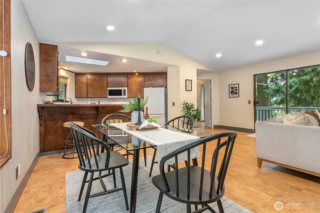 13 N Summit Drive Bellingham WA 98229