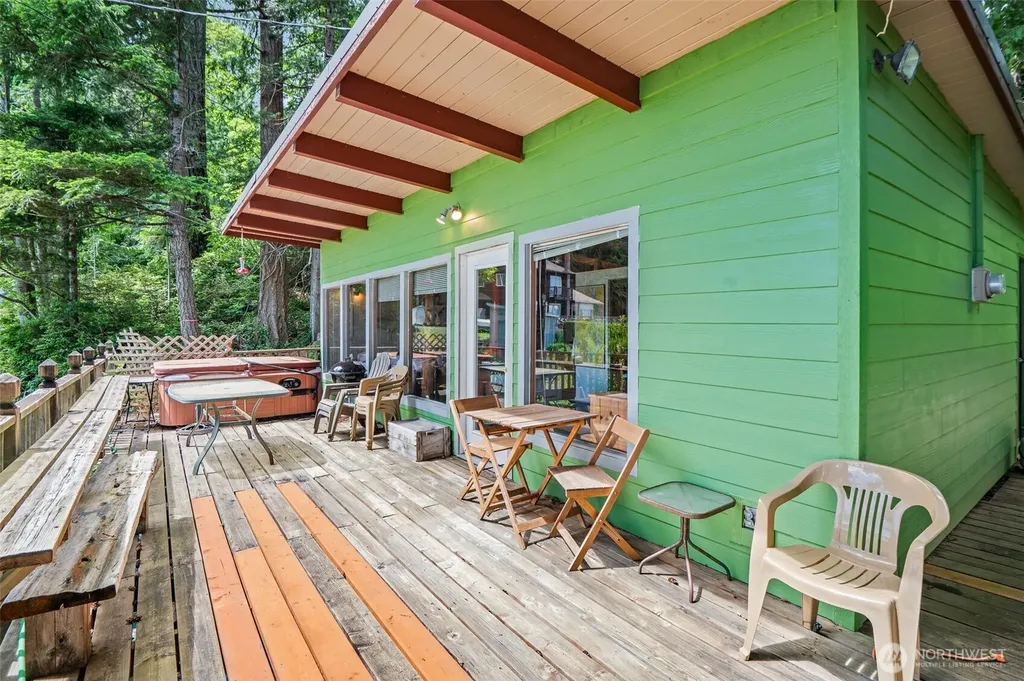 98 Hidden Cove Lilliwaup WA 98555