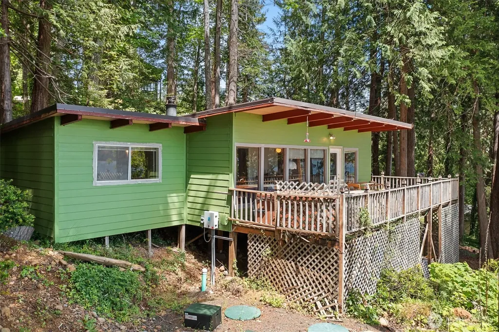 98 Hidden Cove Lilliwaup WA 98555