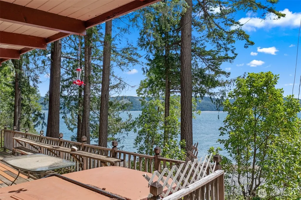 98 Hidden Cove Lilliwaup WA 98555