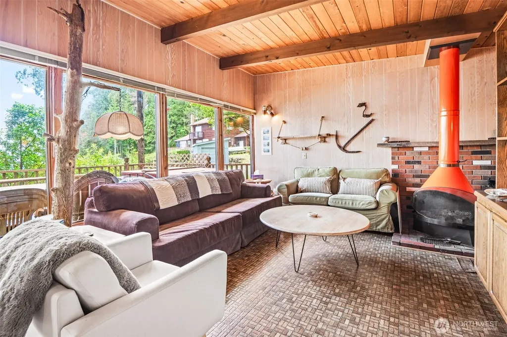 98 Hidden Cove Lilliwaup WA 98555