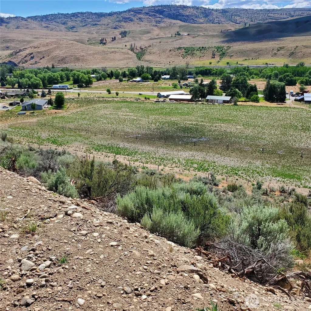 1879 Old Highway 97 Malott WA 98829