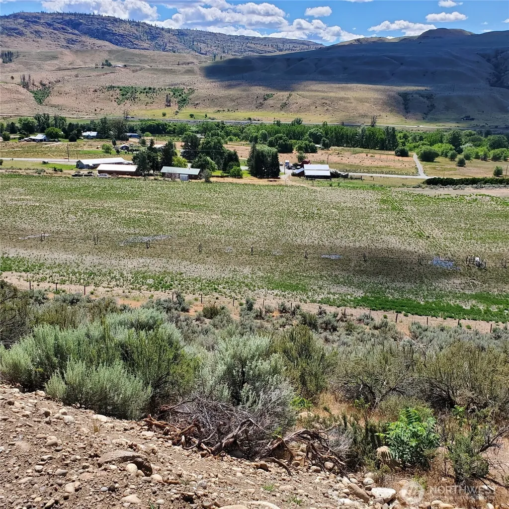 1879 Old Highway 97 Malott WA 98829