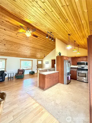 1879 Old Highway 97 Malott WA 98829