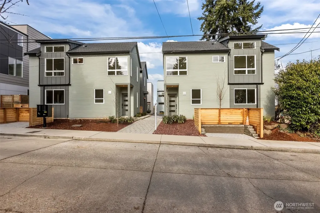 3540 S Dawson Street Seattle WA 98118