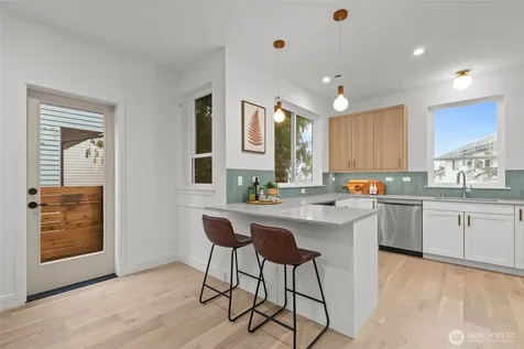 3540 S Dawson Street Seattle WA 98118