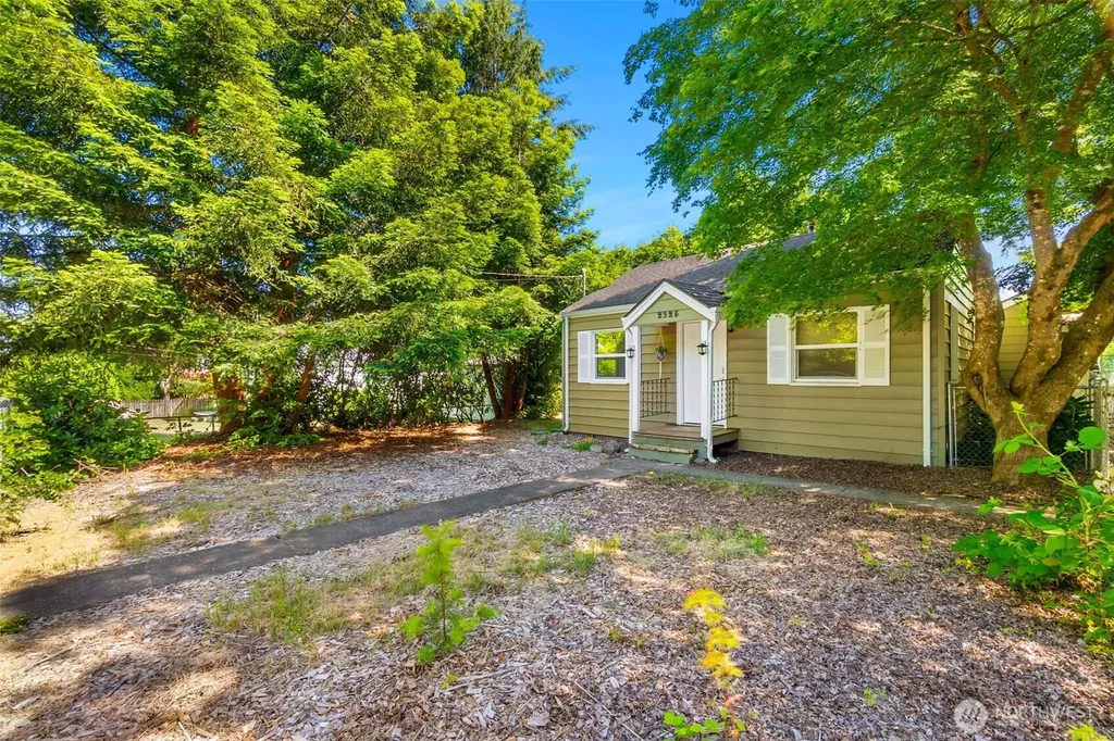 2325 Jackson Avenue NW Olympia WA 98502