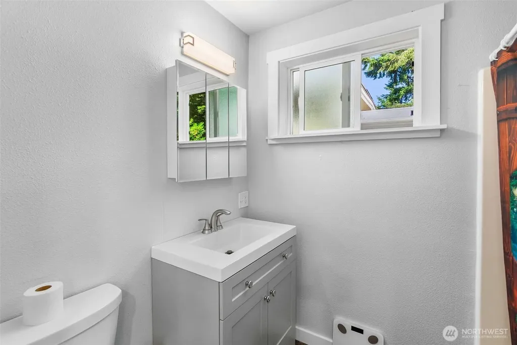 2325 Jackson Avenue NW Olympia WA 98502
