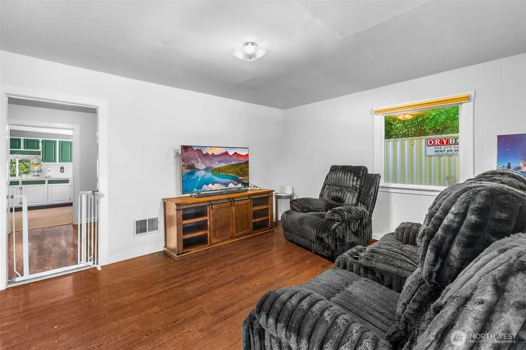 2325 Jackson Avenue NW Olympia WA 98502