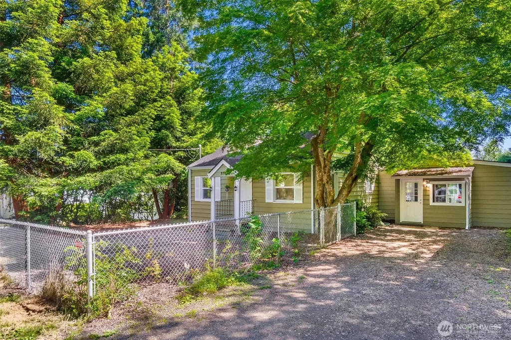 2325 Jackson Avenue NW Olympia WA 98502