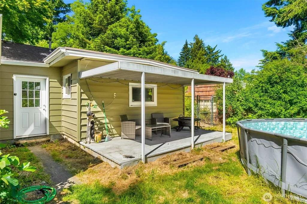 2325 Jackson Avenue NW Olympia WA 98502