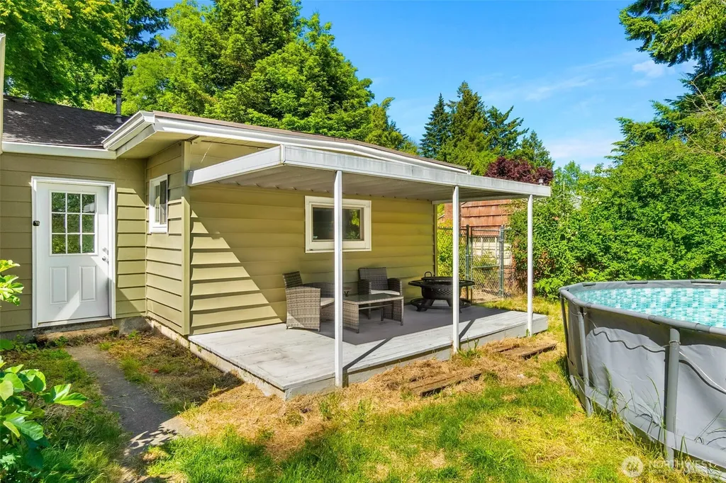 2325 Jackson Avenue NW Olympia WA 98502