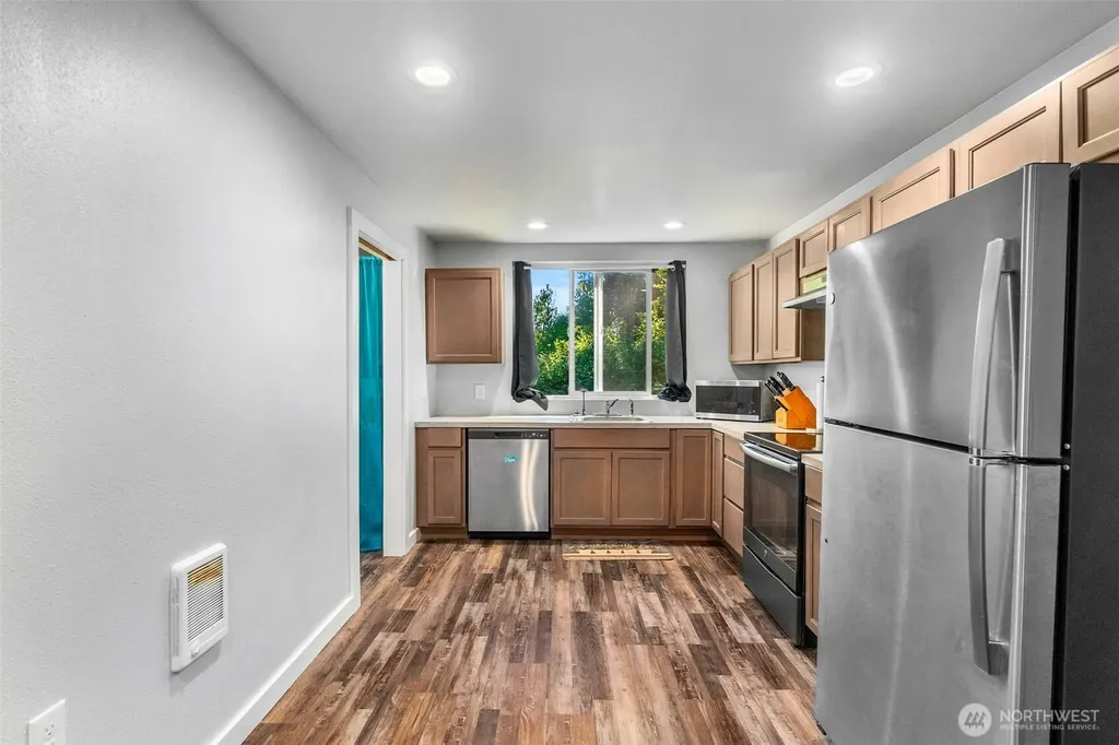2325 Jackson Avenue NW Olympia WA 98502