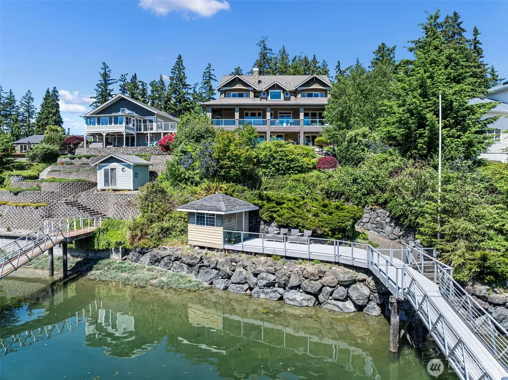 283 Shorewood Court Fox Island WA 98333