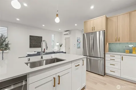 3548 S Dawson Street Seattle WA 98118
