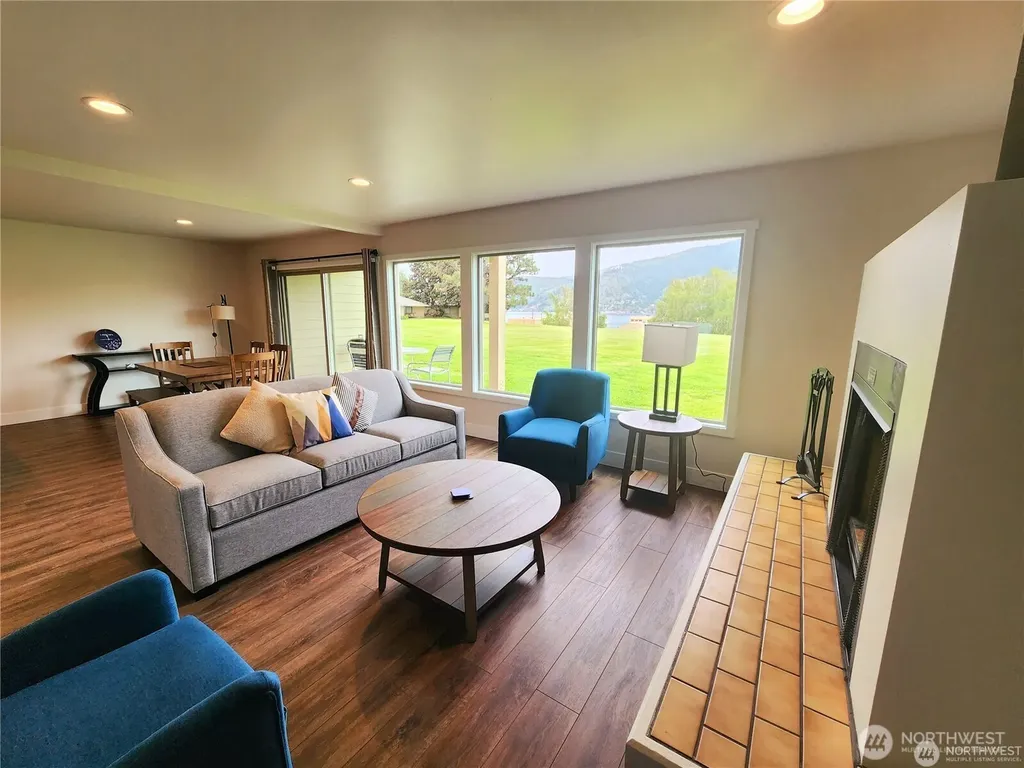1 Lodge 624-o Manson WA 98831