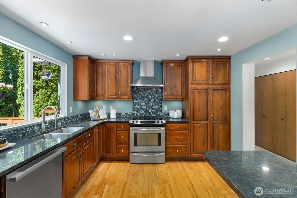 6915 NE 163rd Street Kenmore WA 98028