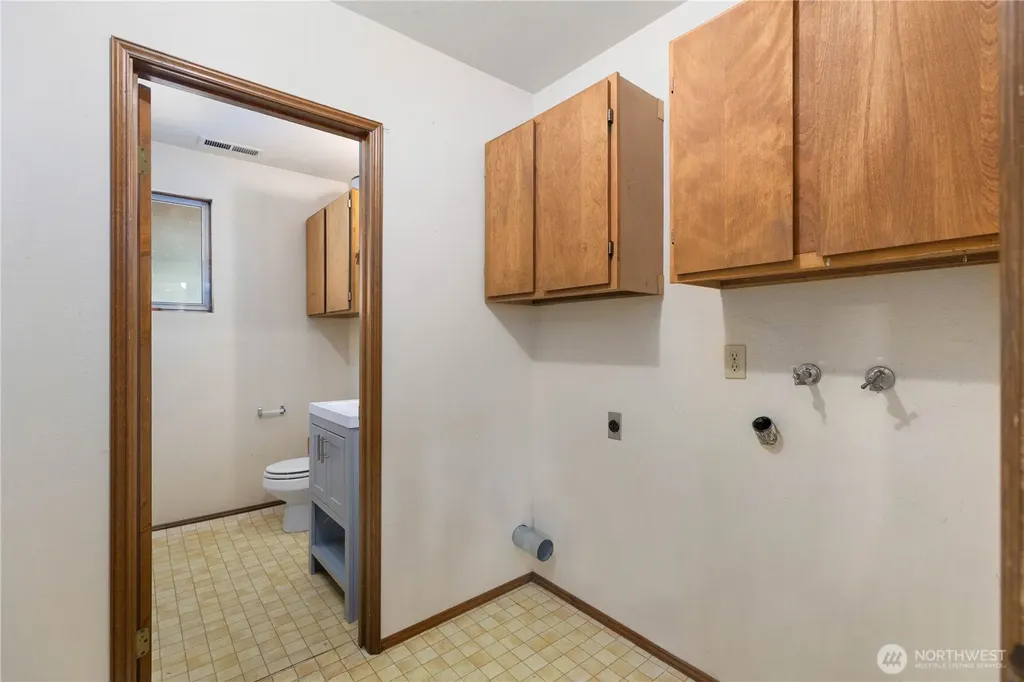 6915 NE 163rd Street Kenmore WA 98028