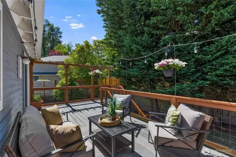 6915 NE 163rd Street Kenmore WA 98028
