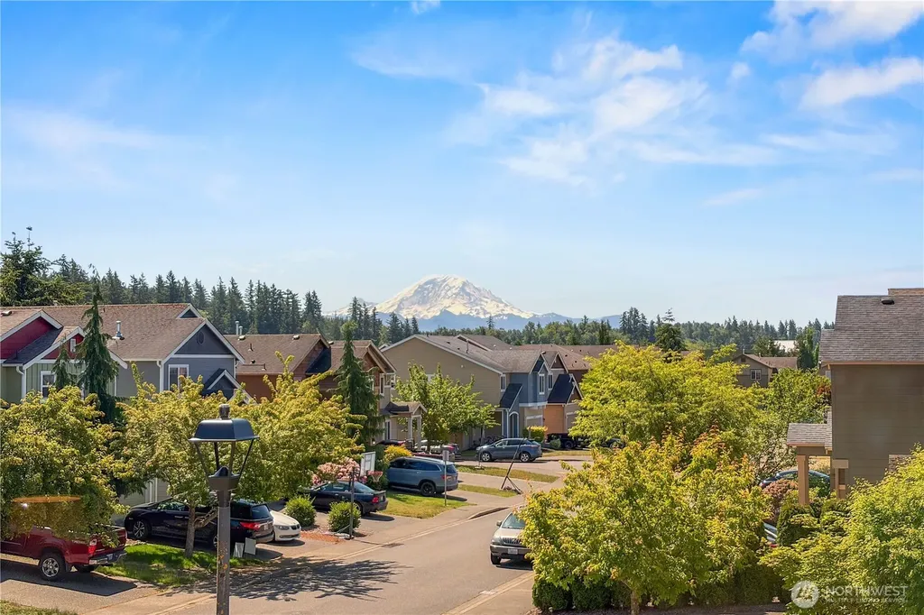 24070 SE 262nd Street Maple Valley WA 98038