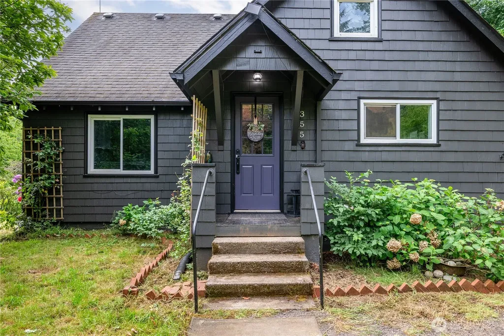 355 Slide Creek Road Longview WA 98632