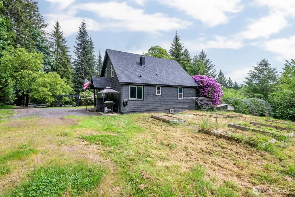 355 Slide Creek Road Longview WA 98632