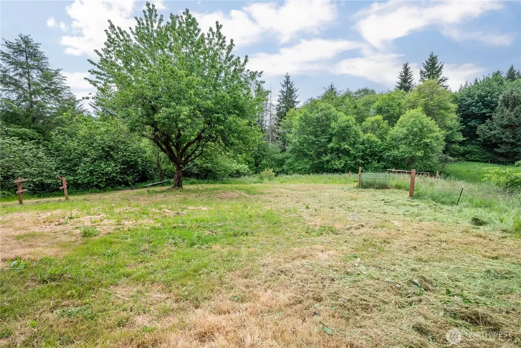 355 Slide Creek Road Longview WA 98632
