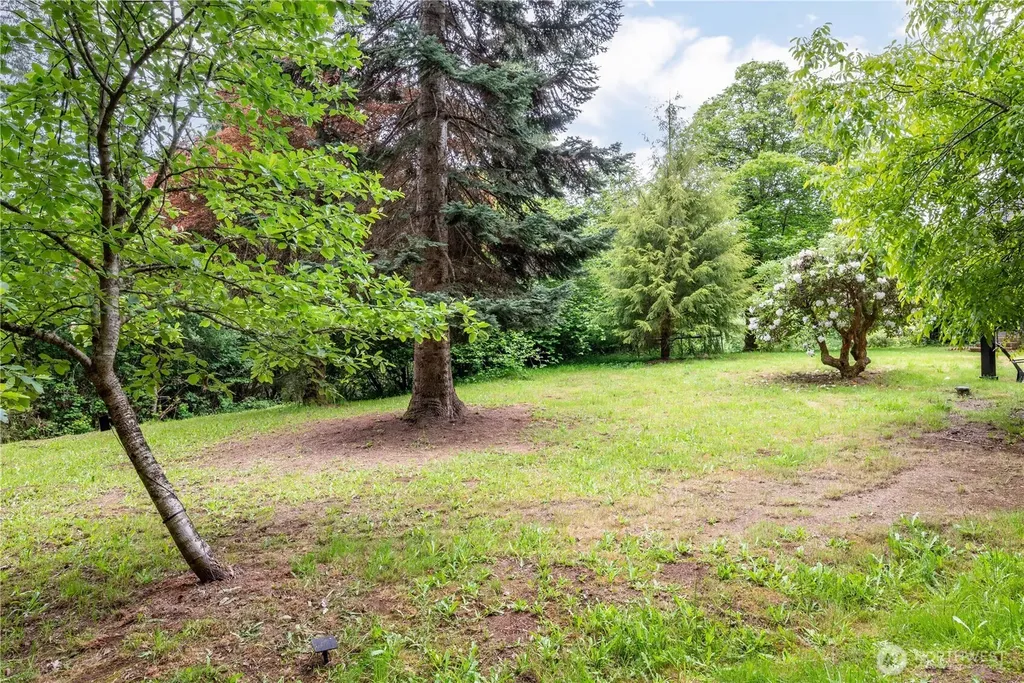 355 Slide Creek Road Longview WA 98632
