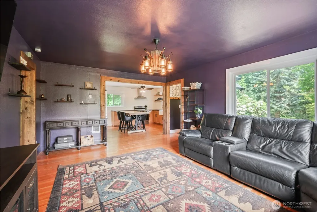 355 Slide Creek Road Longview WA 98632