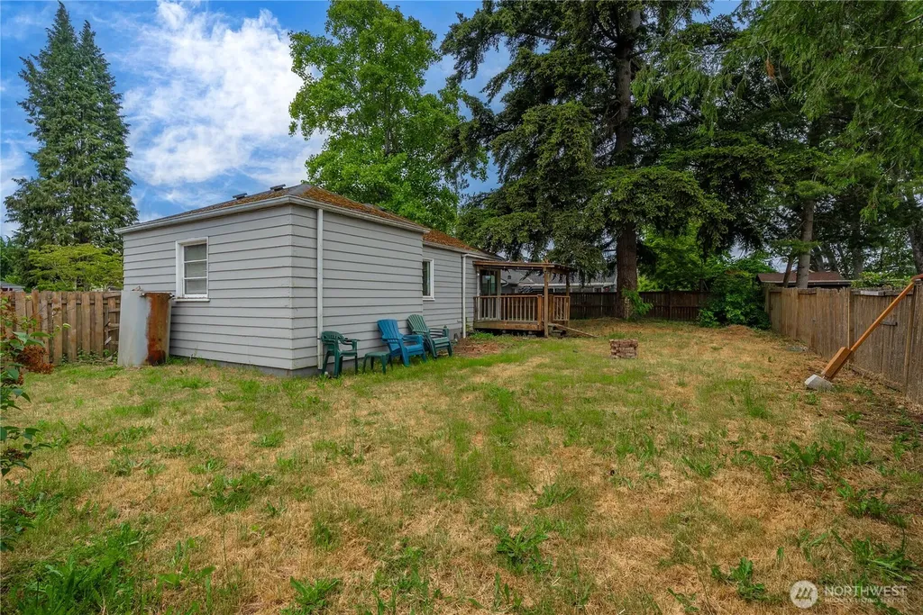 1011 117th Street S Tacoma WA 98444