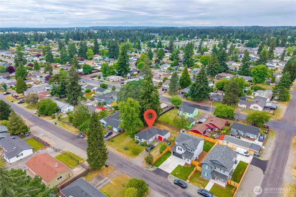 1011 117th Street S Tacoma WA 98444