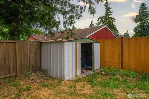 1011 117th Street S Tacoma WA 98444